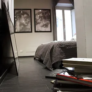 https://only-one-luxury-apartment.it-romehotels.com